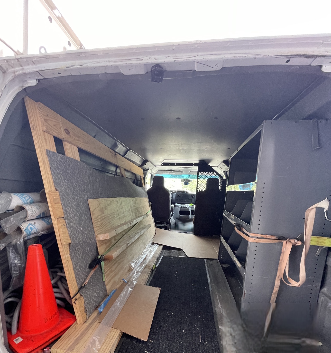 2014 FORD E250 Glass Hauler Cargo Van - Image 13